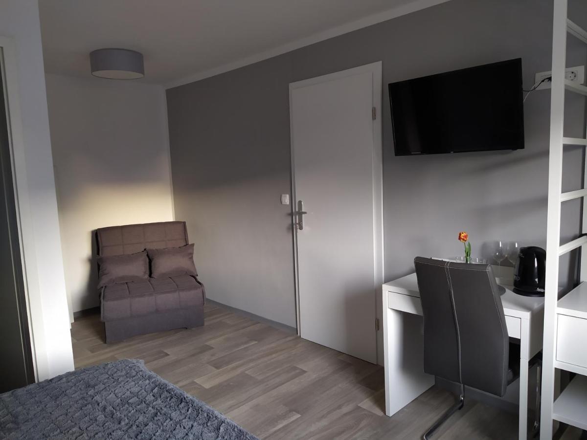 Apartment Trubarjeva33, Near Ljubljana, Free Parking Velike Lasce エクステリア 写真