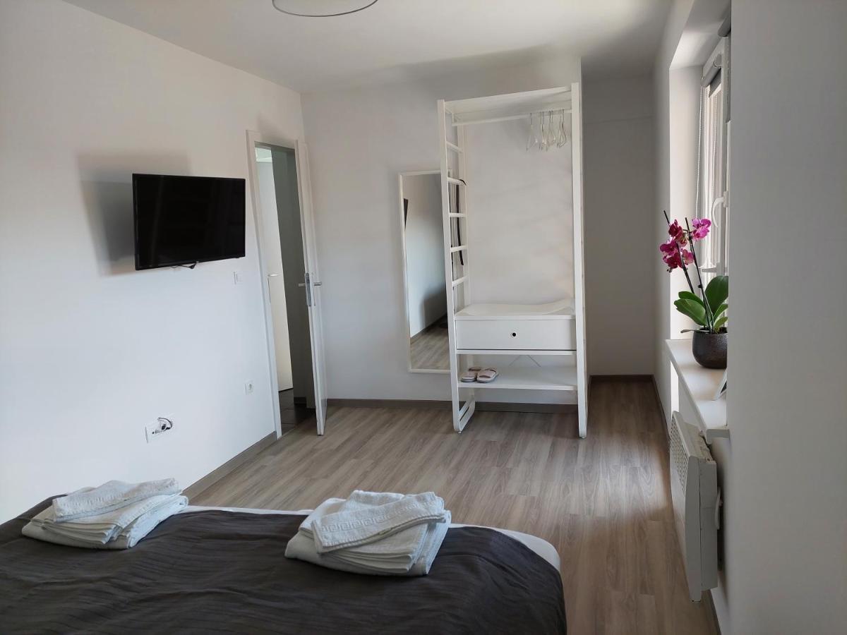 Apartment Trubarjeva33, Near Ljubljana, Free Parking Velike Lasce エクステリア 写真